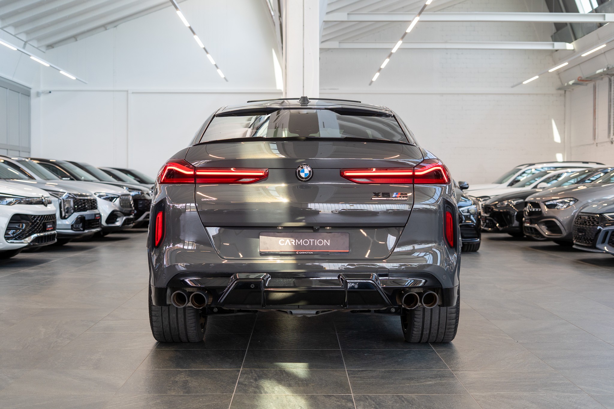 X6 M Competition / Panorama-Schiebedach / Head-Up Display / 360° Kamera / Bowers & Wilkins Sound
