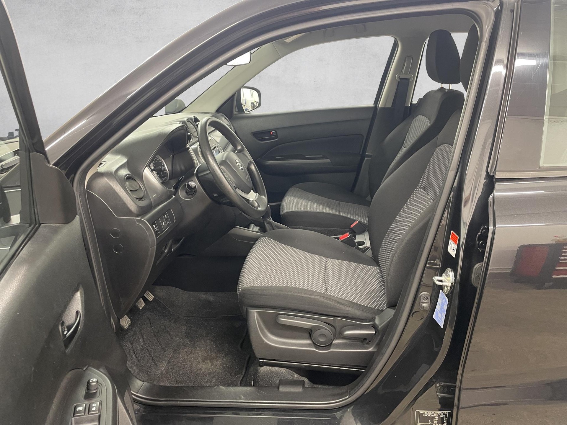 SUZUKI Vitara 1.6 Unico - 13