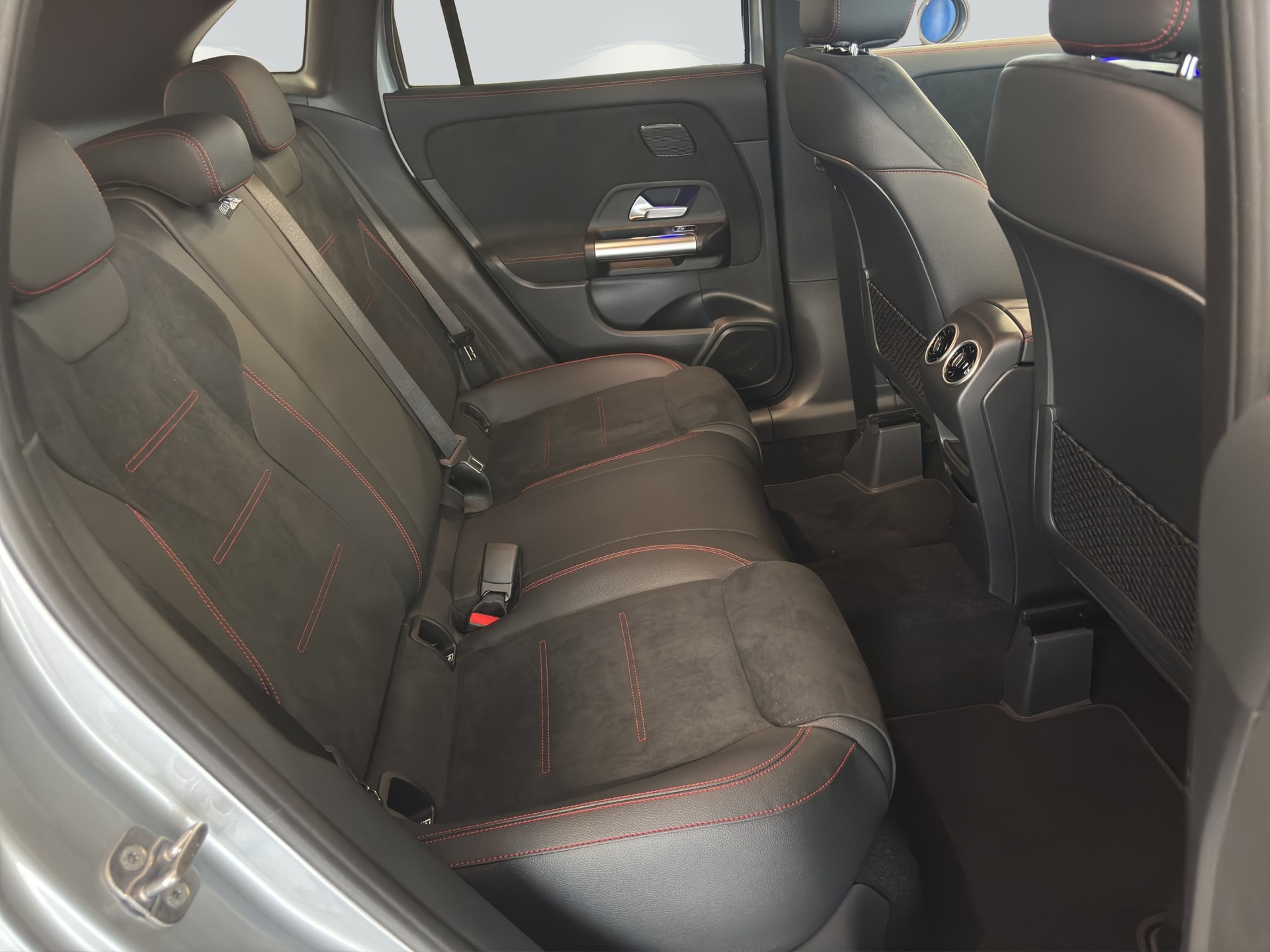 MERCEDES-BENZ GLA 220d 4Matic 8G-DCTSwiss Star - 12