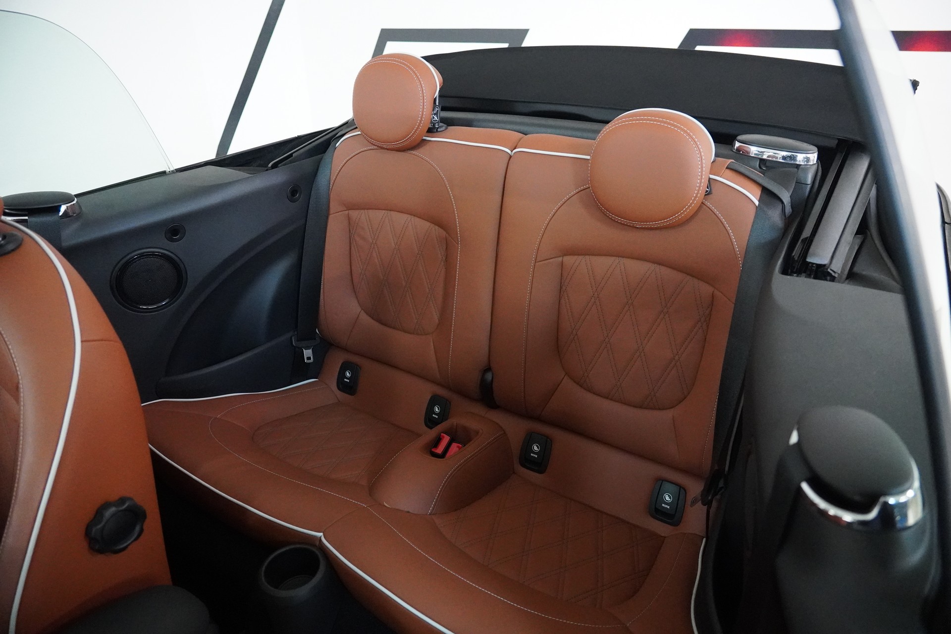 MINI Cooper Cabriolet DKG - 21