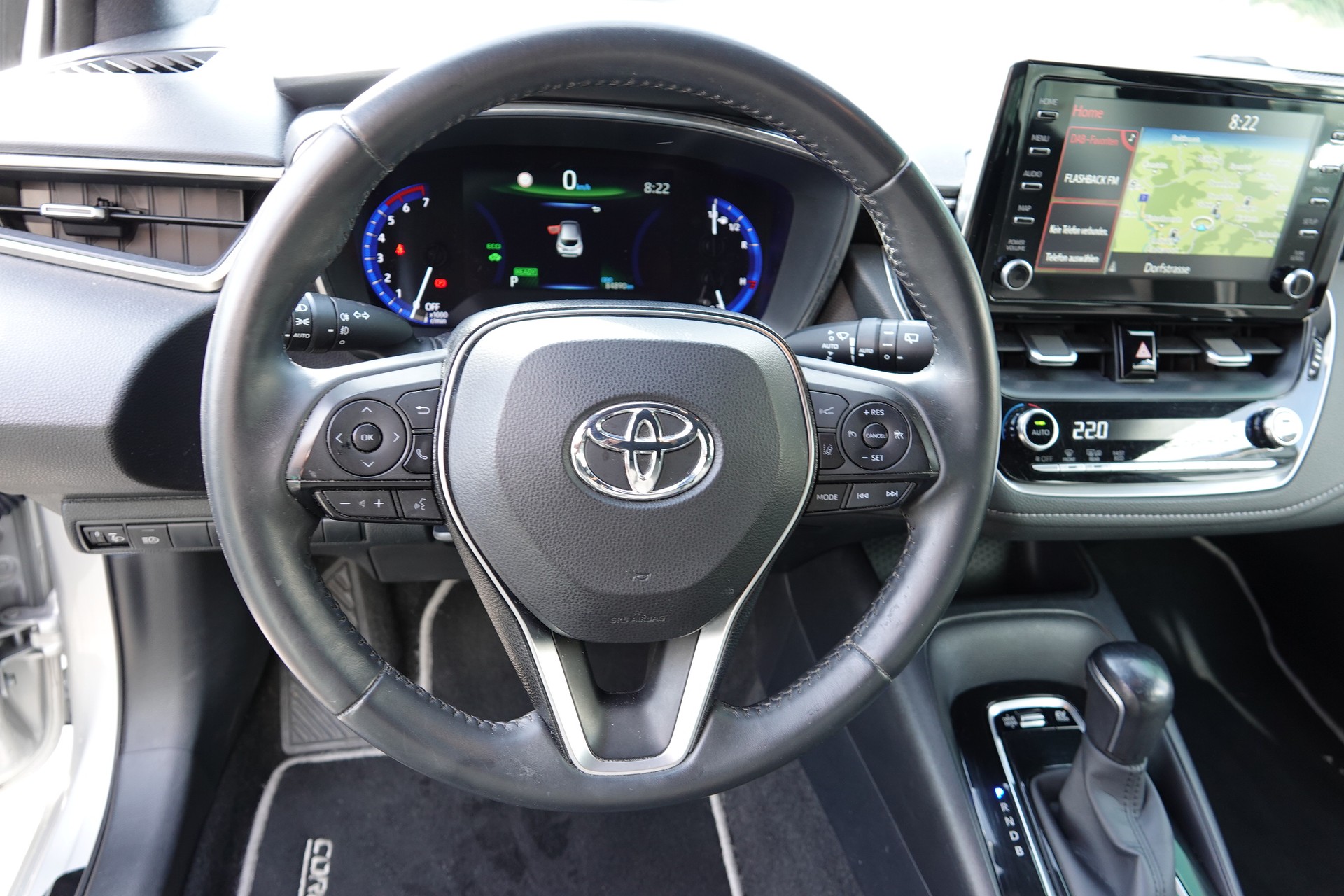 TOYOTA Corolla 1.8 HSD Comfort - 12