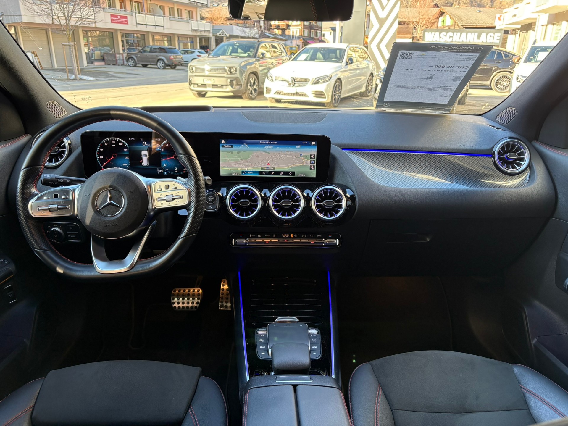 MERCEDES-BENZ GLA 250 AMG Line 4Matic - 11