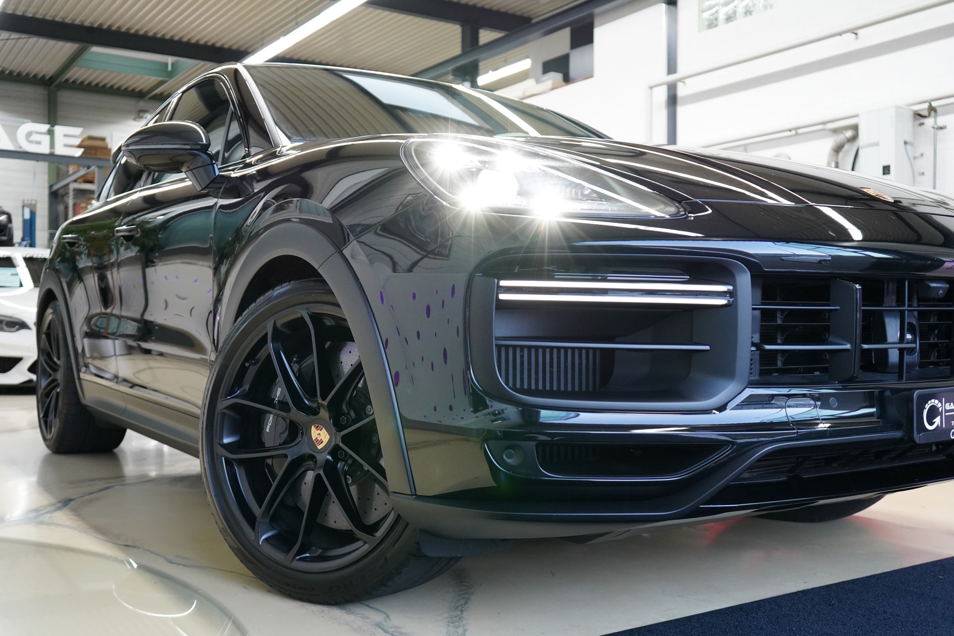 PORSCHE Cayenne Turbo GT - 13