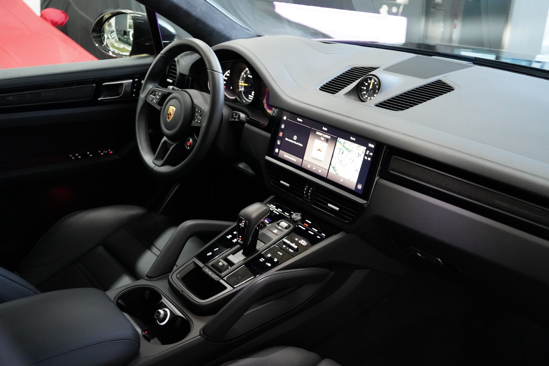 PORSCHE Cayenne Turbo GT - 27