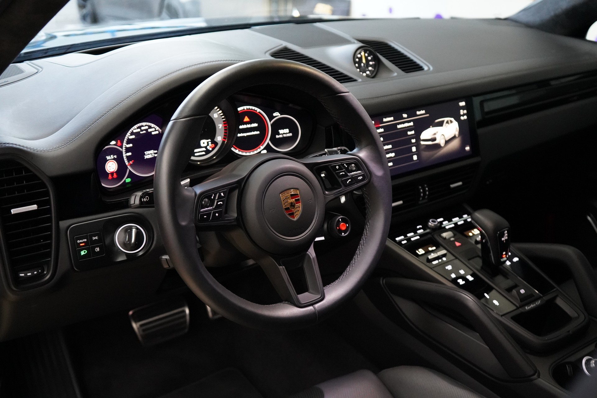 PORSCHE Cayenne Turbo GT - 17