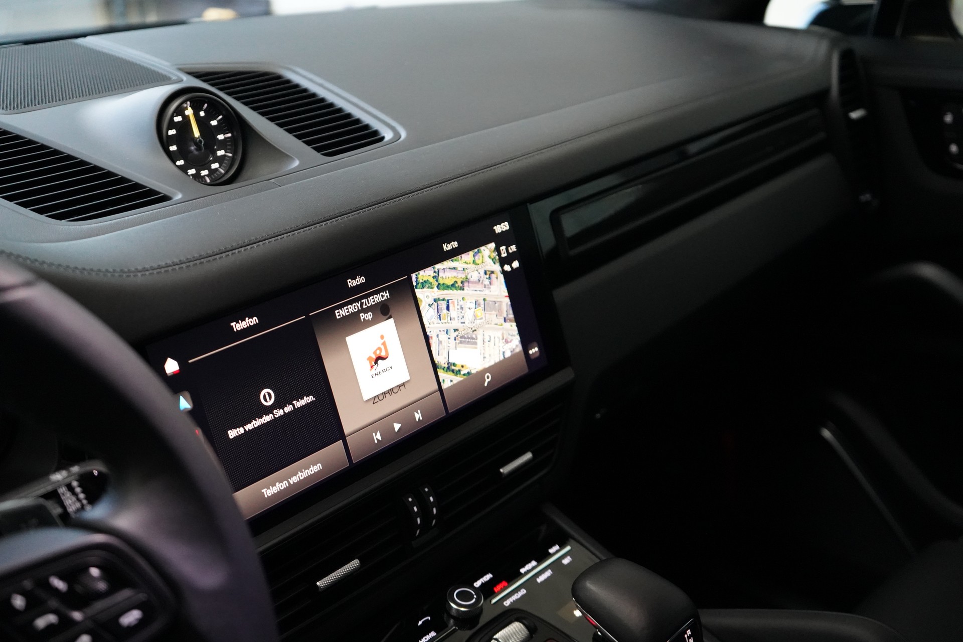 PORSCHE Cayenne Turbo GT - 18