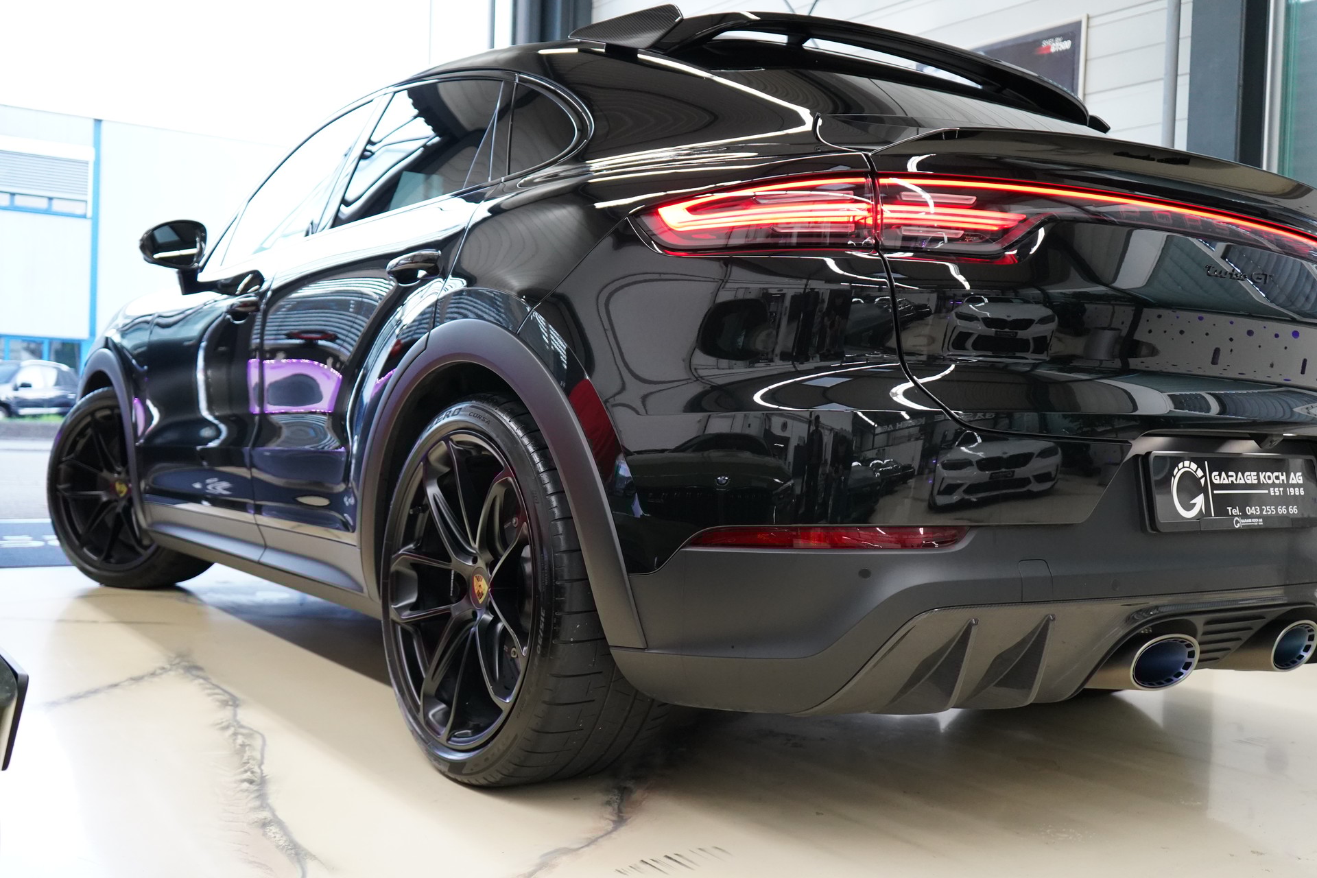 PORSCHE Cayenne Turbo GT - 9