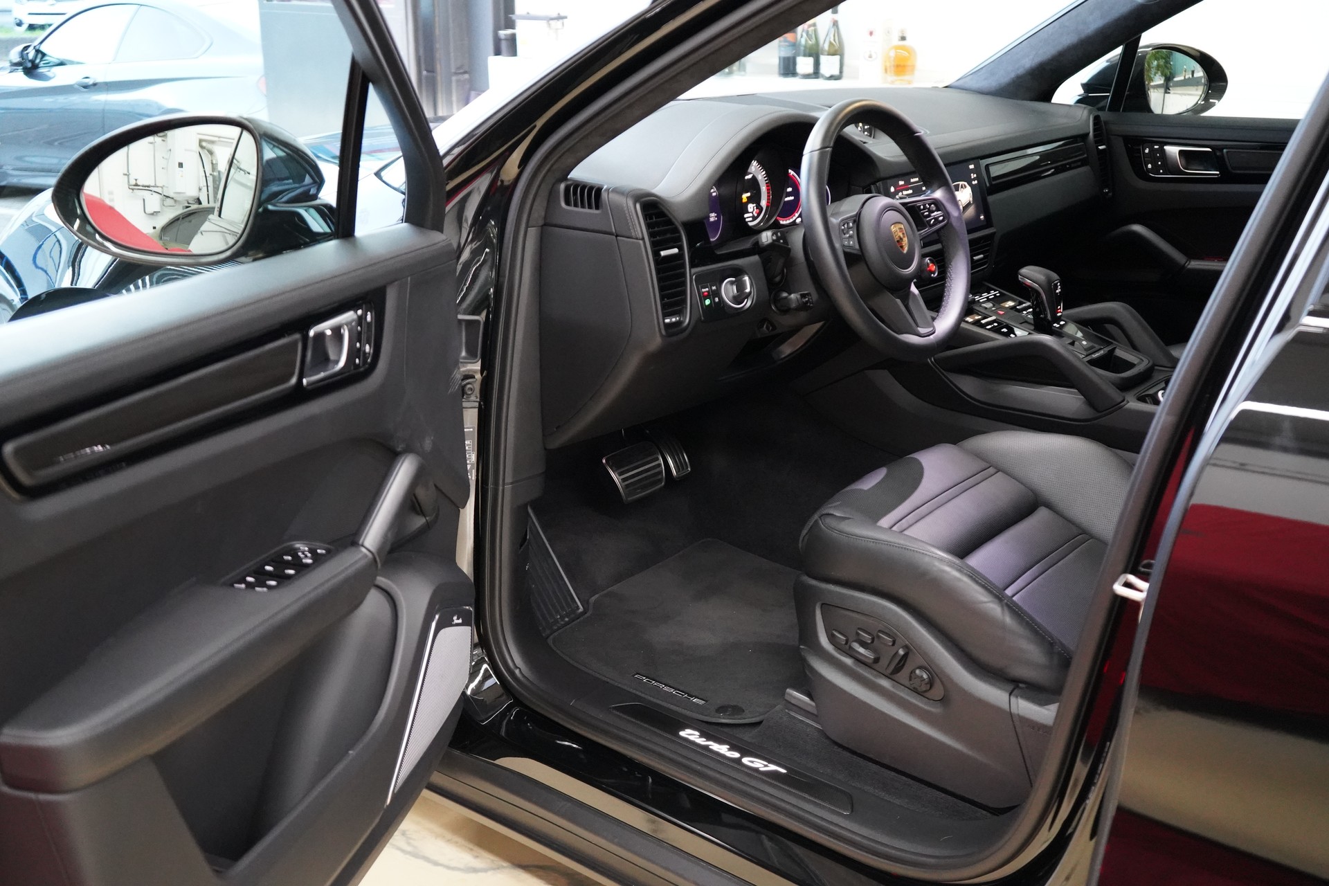 PORSCHE Cayenne Turbo GT - 16