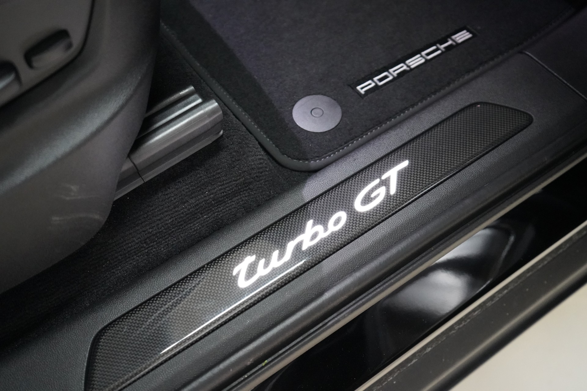 PORSCHE Cayenne Turbo GT - 32