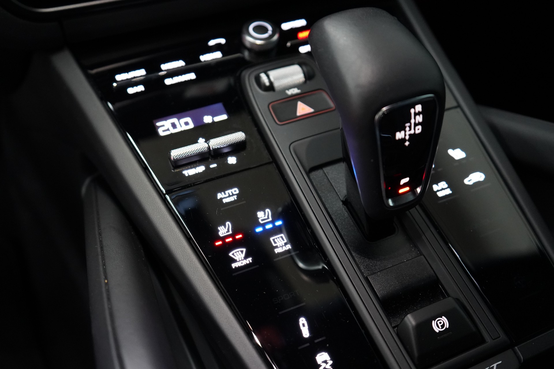 PORSCHE Cayenne Turbo GT - 21