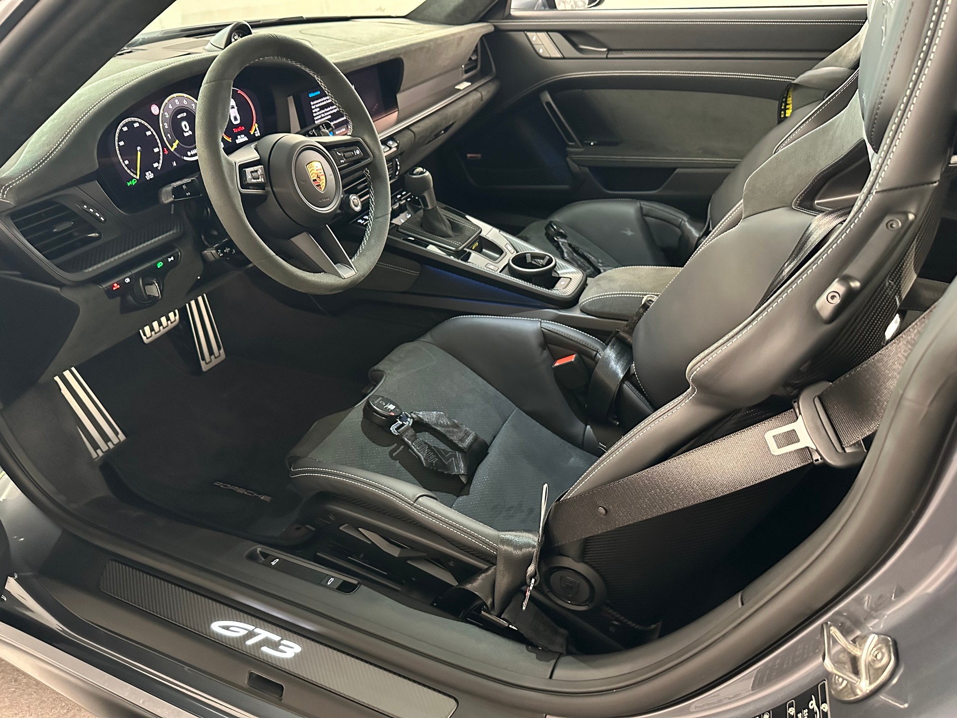 PORSCHE 911 Carrera GT3 PDK Weissach Paket - 4