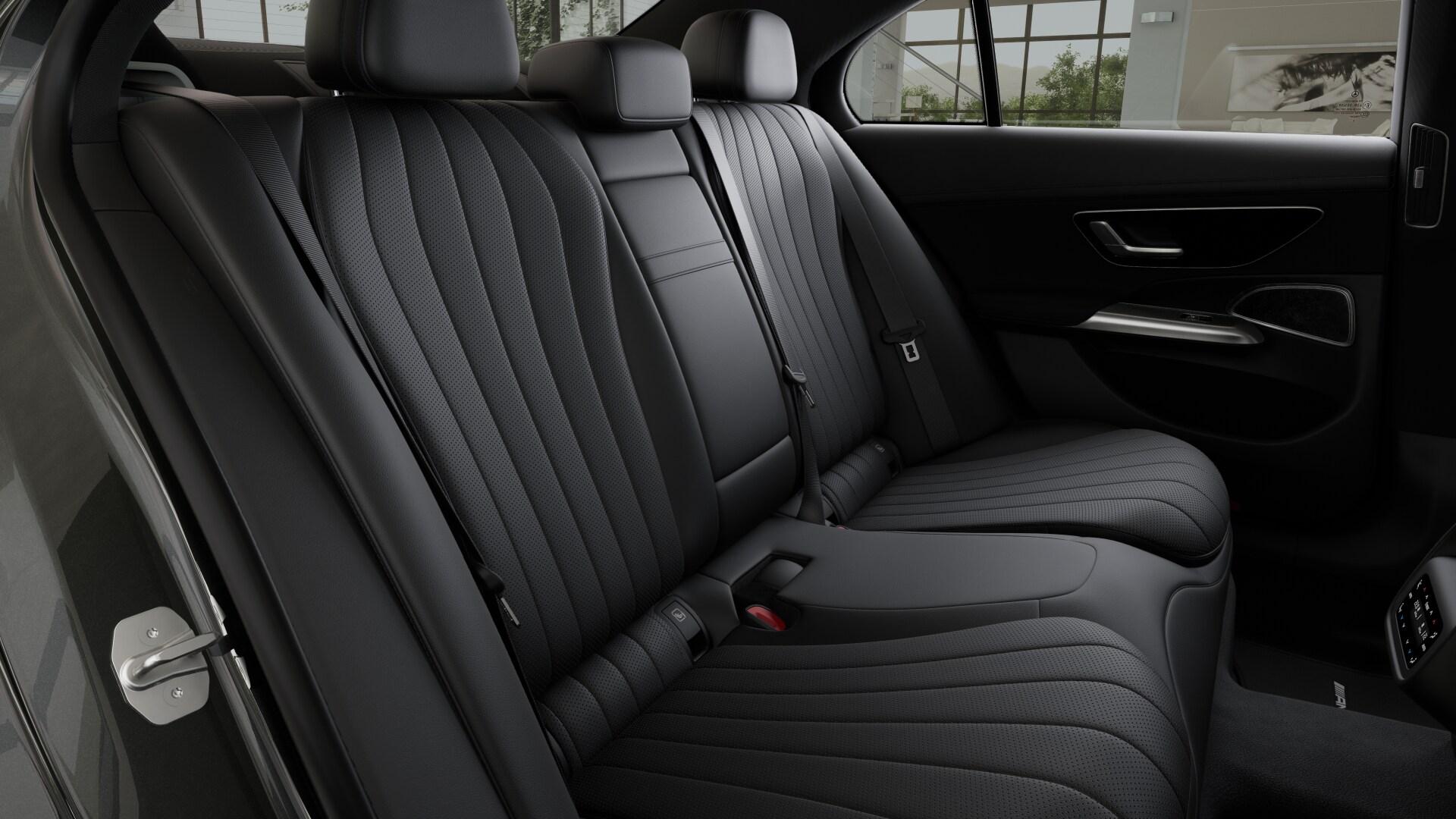 MERCEDES-BENZ E 220 d AMG Line 4matic - 7