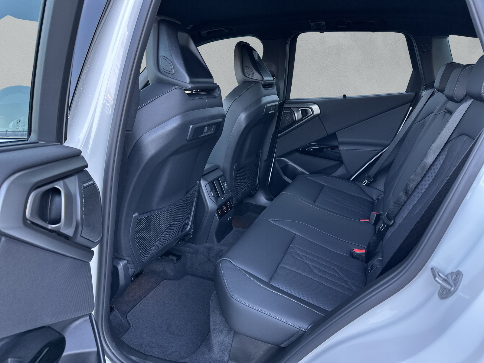 BMW X3 xDrive 30e M Sport Pro**Action de leasing à 0.9%** - 12