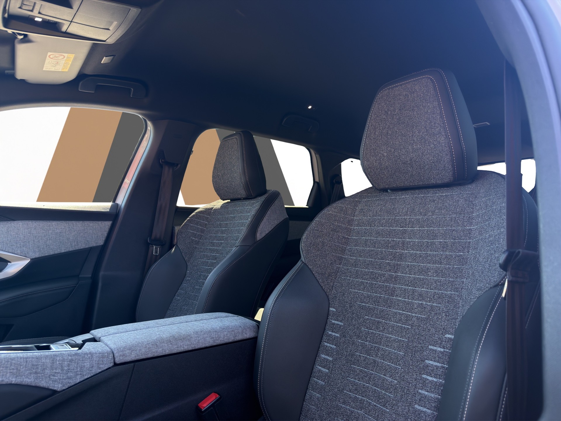 PEUGEOT 5008 145 Hybrid e-DCS6 Allure - 27