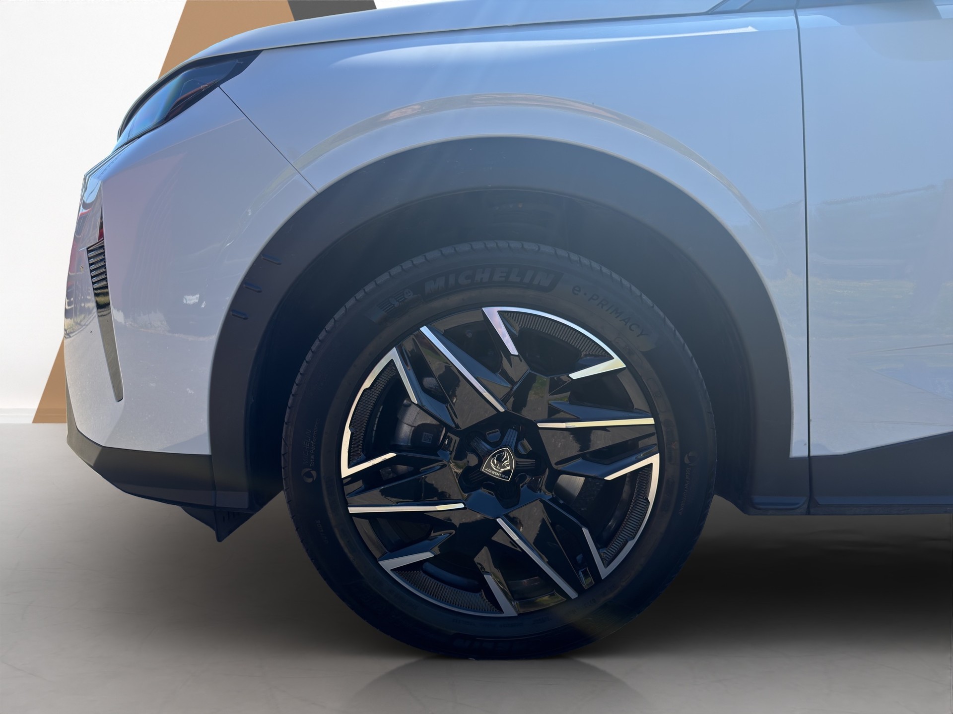 PEUGEOT 5008 145 Hybrid e-DCS6 Allure - 25