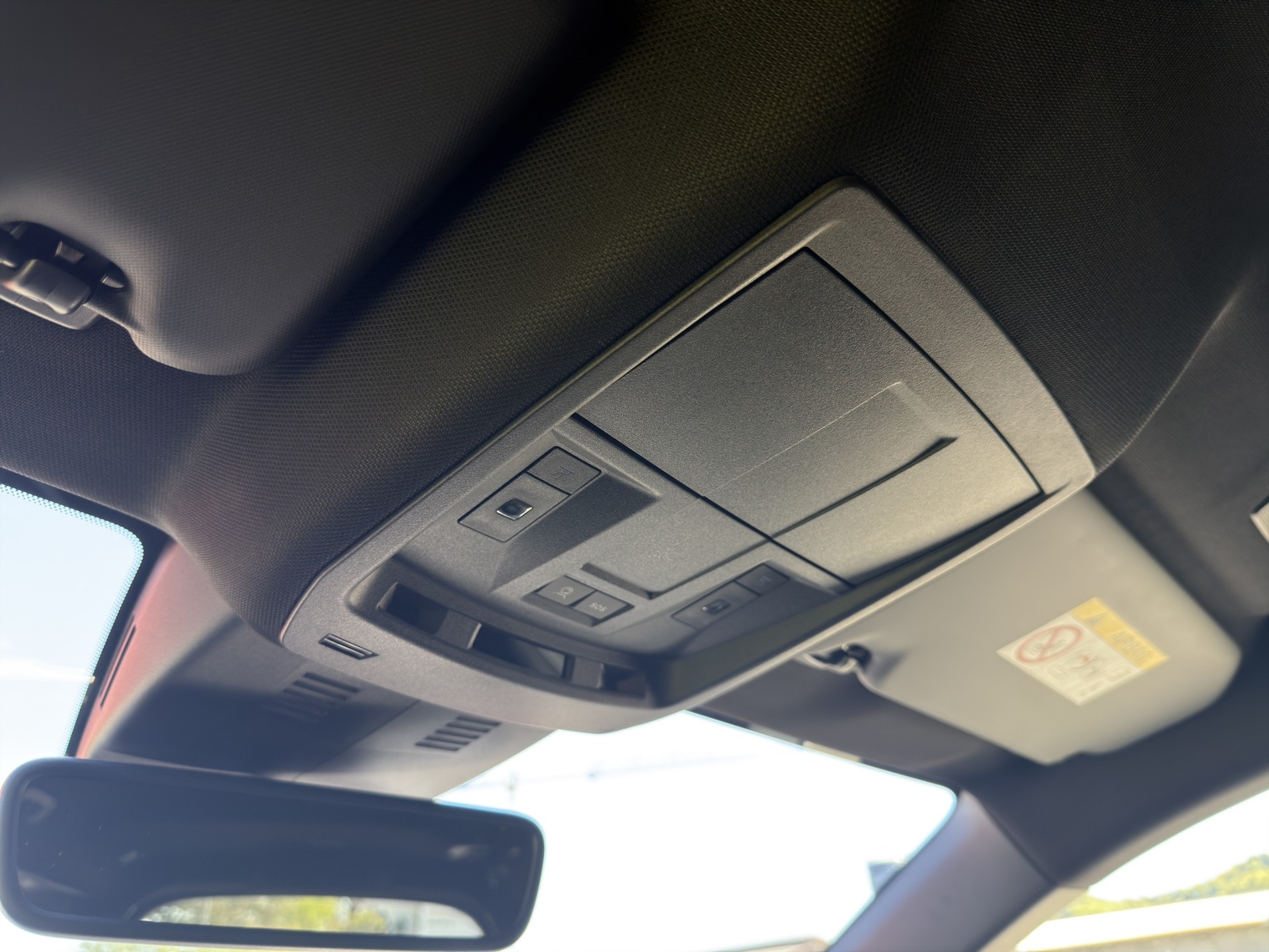 PEUGEOT 5008 145 Hybrid e-DCS6 Allure - 44