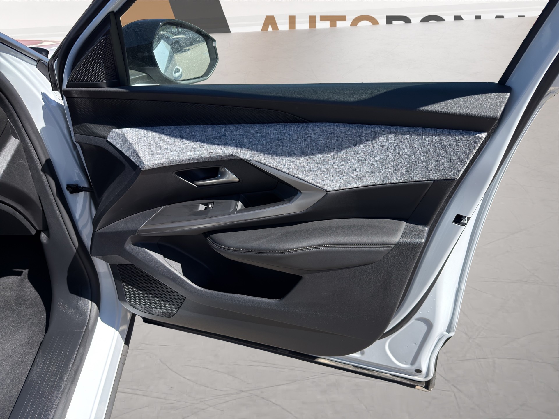 PEUGEOT 5008 145 Hybrid e-DCS6 Allure - 15