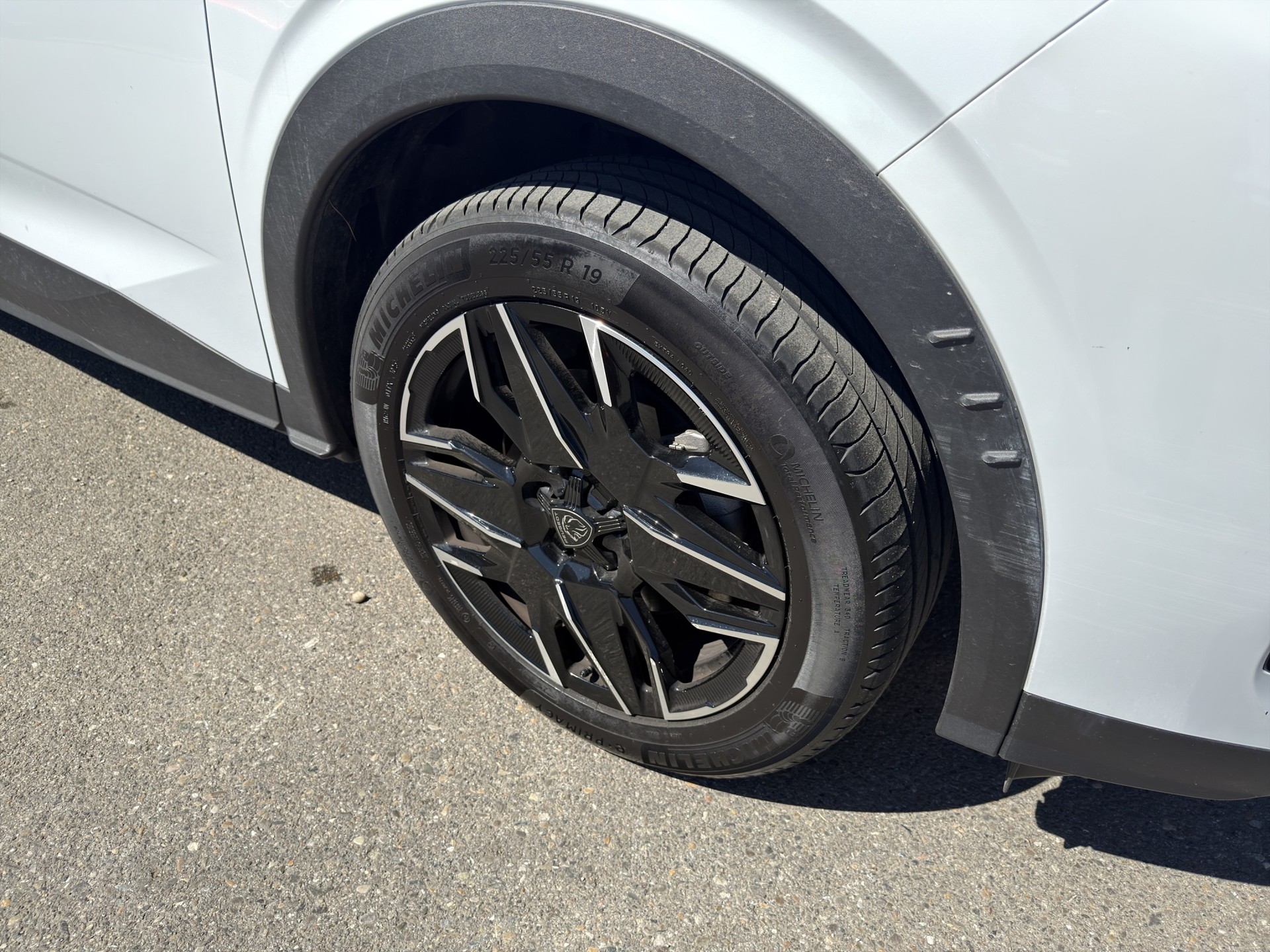 PEUGEOT 5008 145 Hybrid e-DCS6 Allure - 35