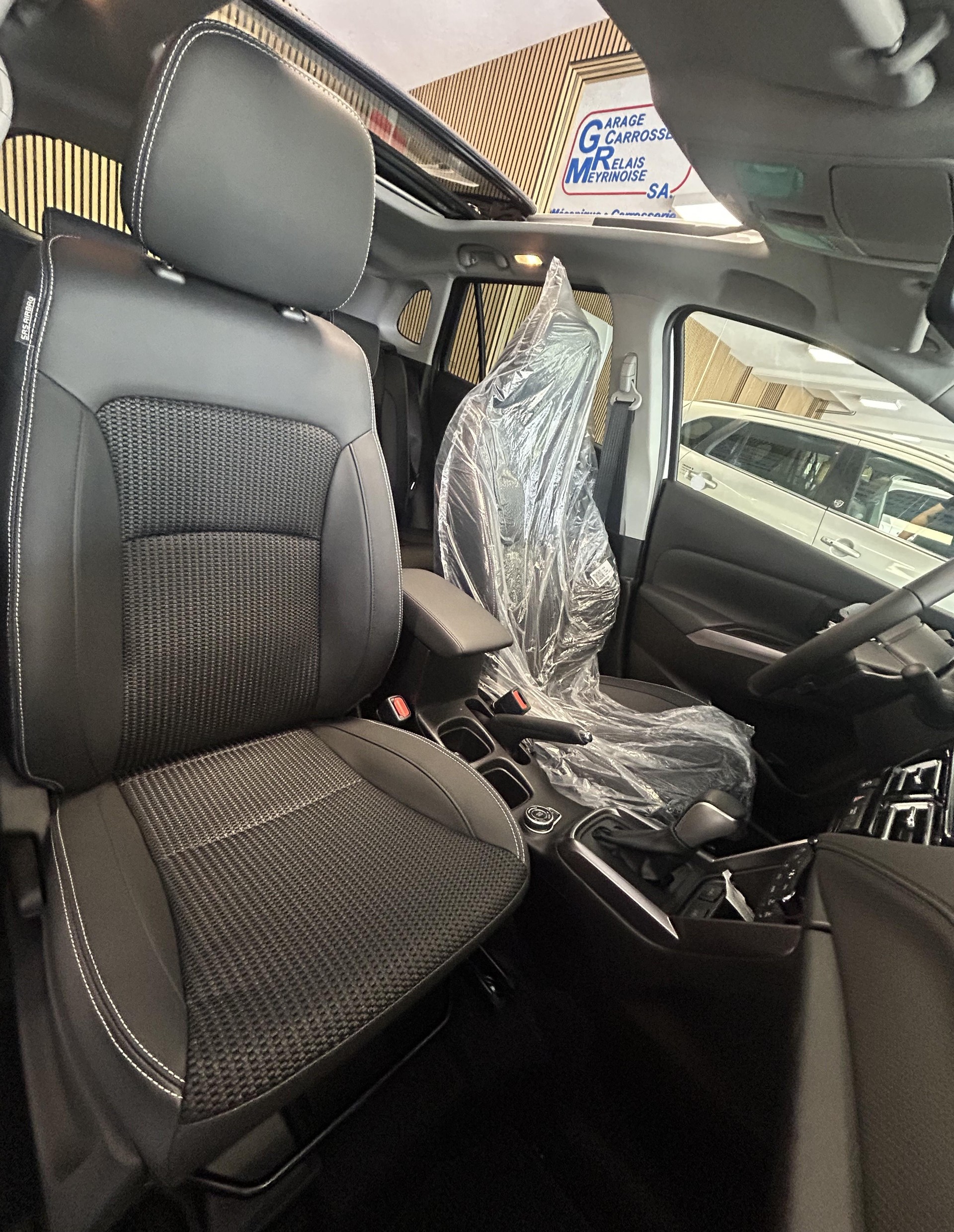SUZUKI S-Cross 1.4 T Piz Sulai Top Hybrid 4x4 4 ROUES HIVER OFFERT - 17