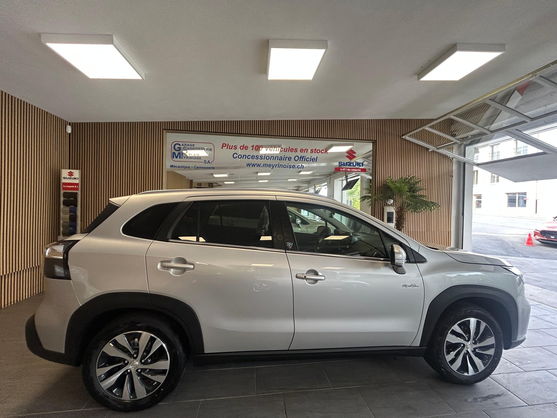 SUZUKI S-Cross 1.4 T Piz Sulai Top Hybrid 4x4 4 ROUES HIVER OFFERT