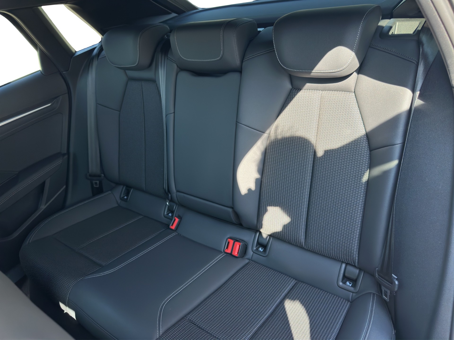 AUDI A3 Sportback 35 TFSI S line S-tronic - 11