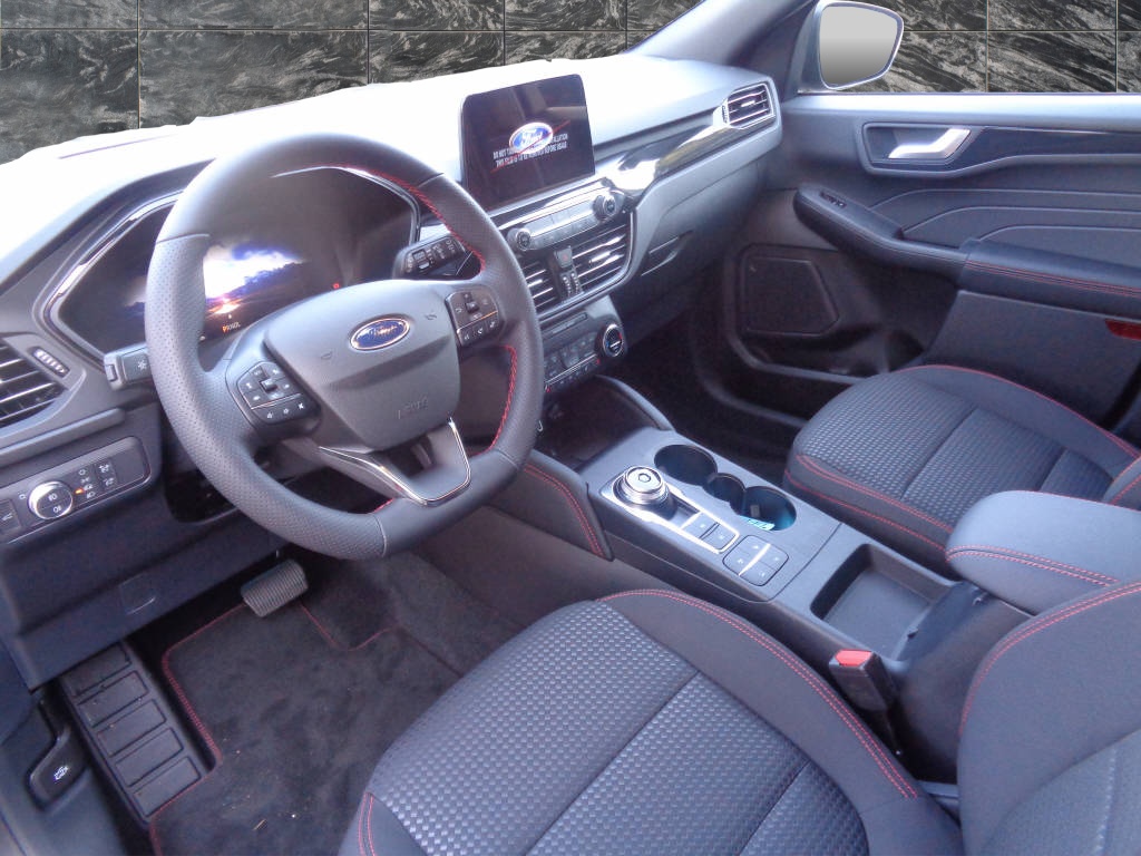 FORD Kuga 2.5 Hybrid ST-Line 4x4 - 8