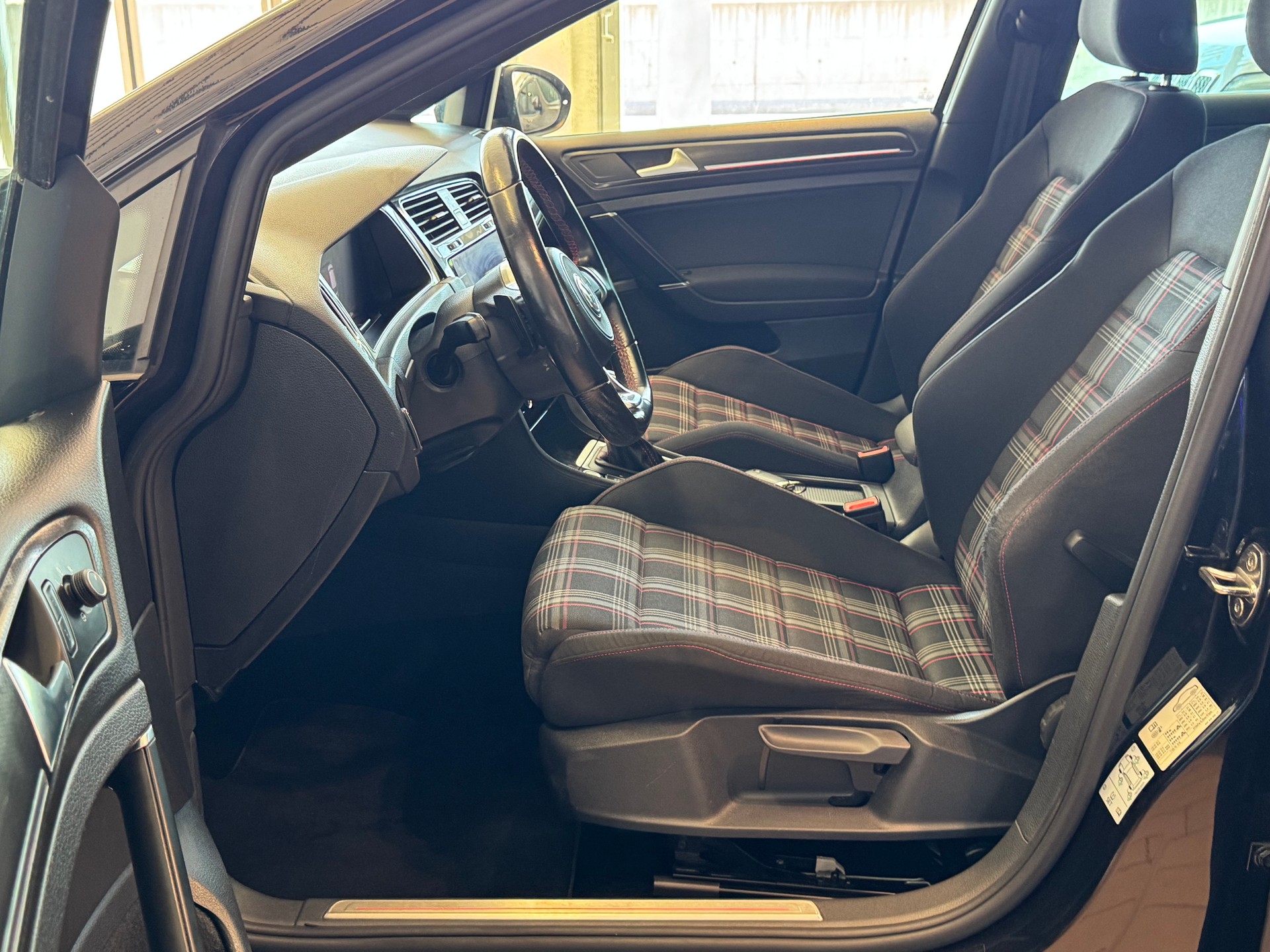 VW Golf 2.0 TSI GTI Performance DSG - 7