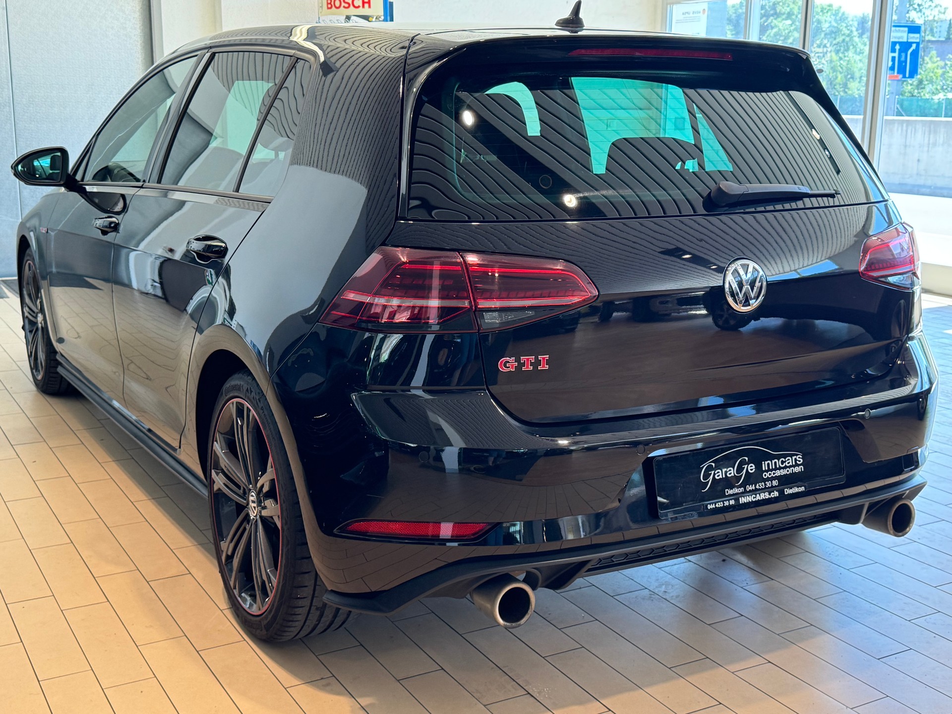 VW Golf 2.0 TSI GTI Performance DSG - 2