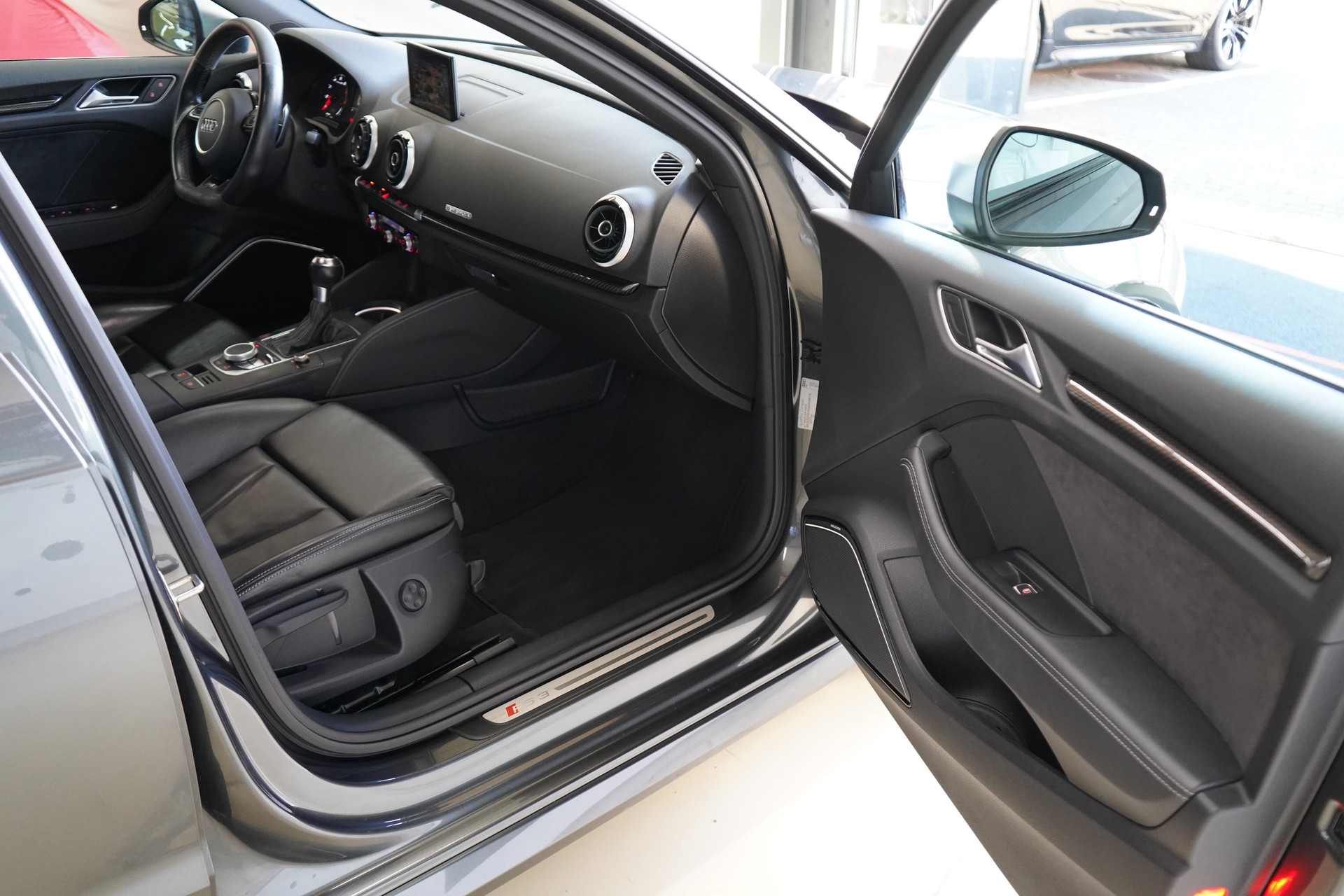 AUDI RS3 2.5 TSI quattro S-tronic / Oettinger 430Ps. - 24