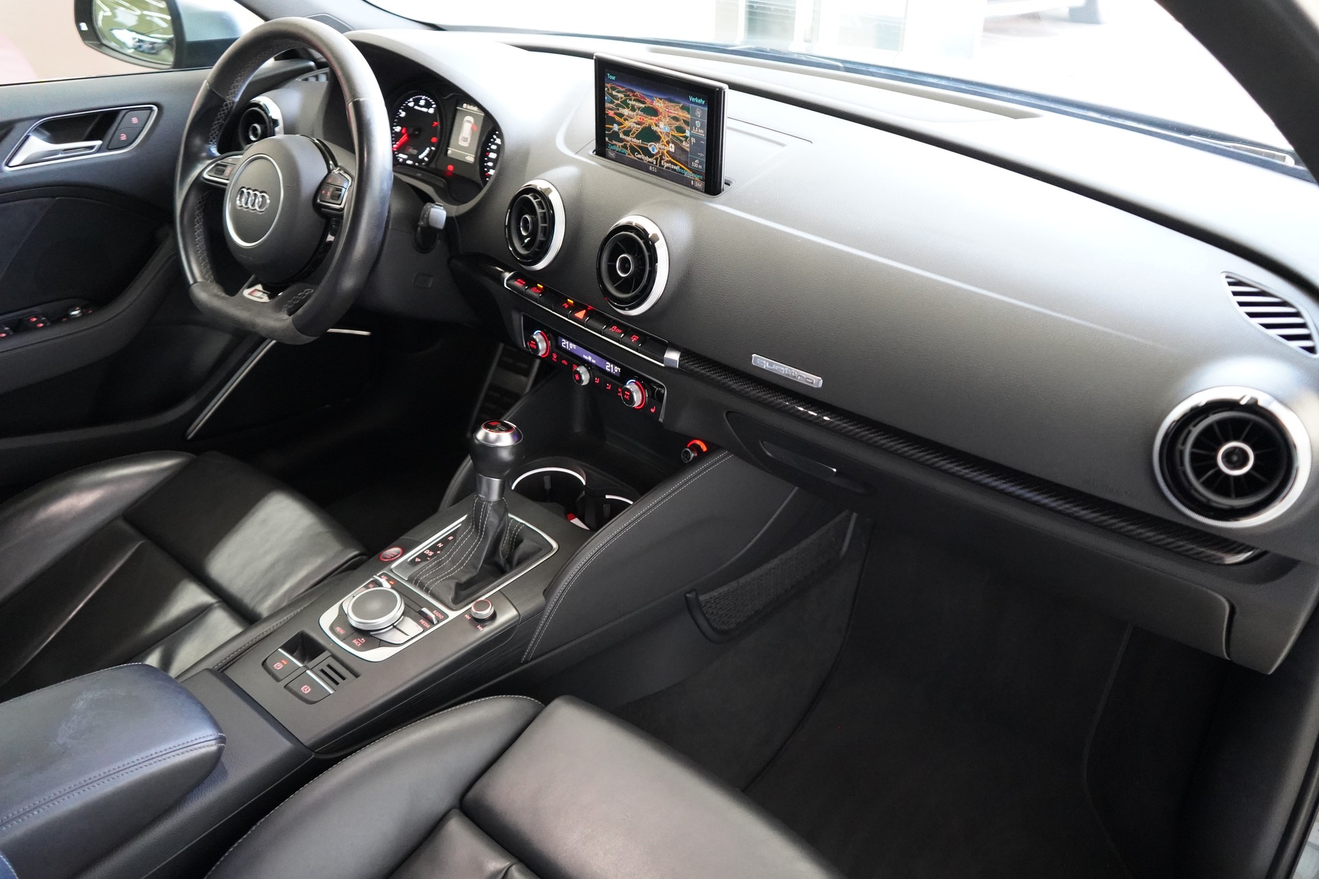 AUDI RS3 2.5 TSI quattro S-tronic / Oettinger 430Ps. - 25