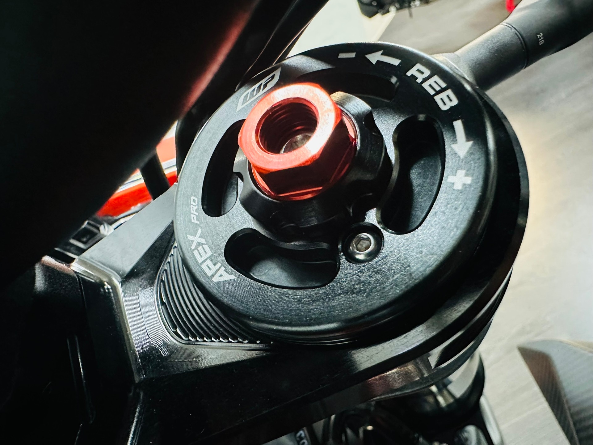 KTM 1290 Super Duke RR - 13
