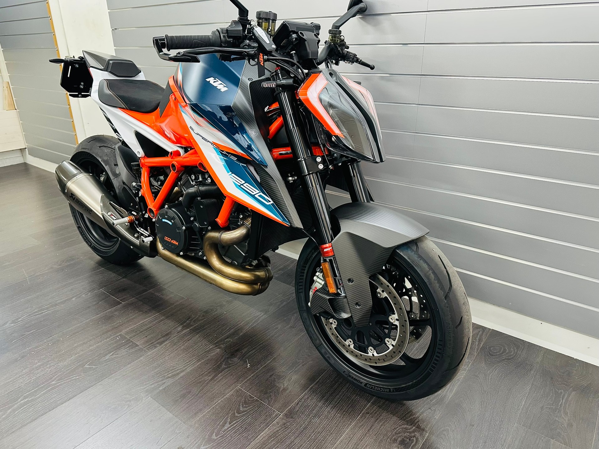 KTM 1290 Super Duke RR - 3