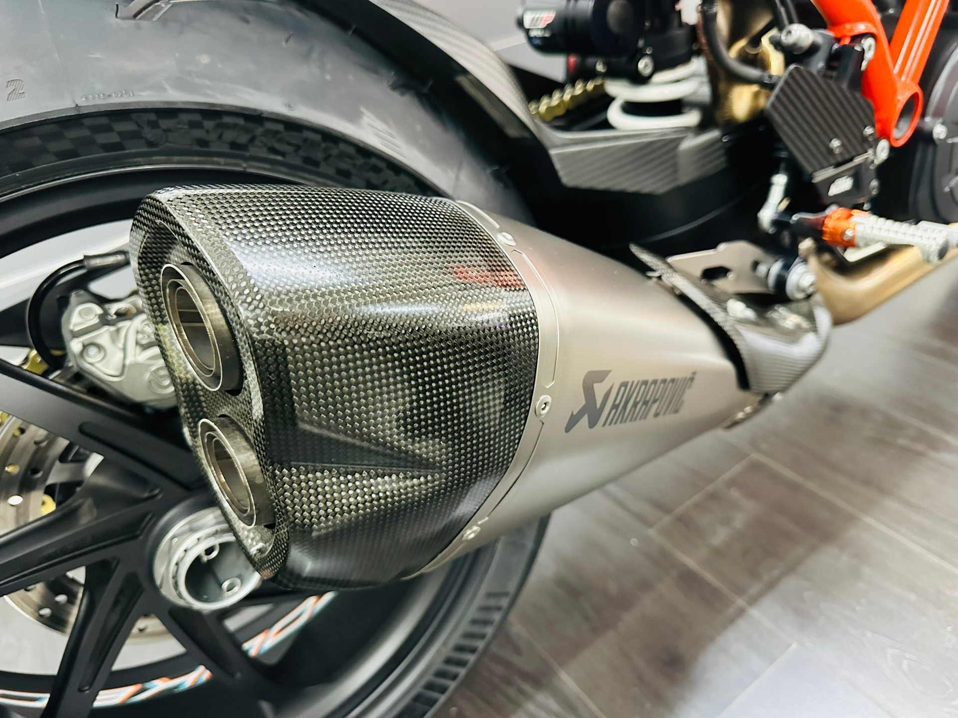 KTM 1290 Super Duke RR - 7