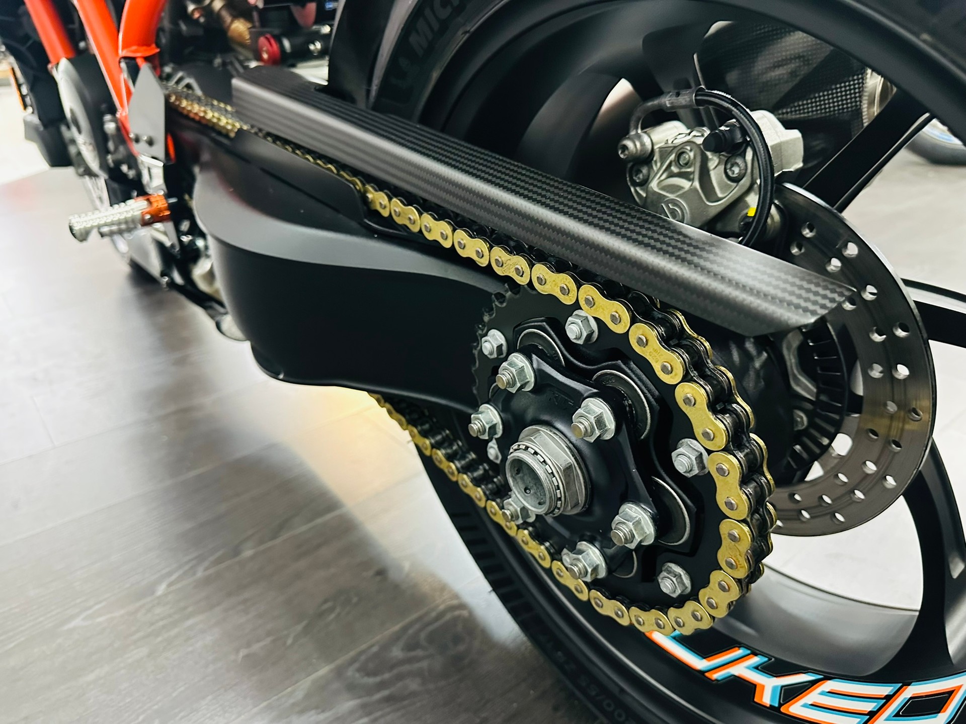 KTM 1290 Super Duke RR - 14