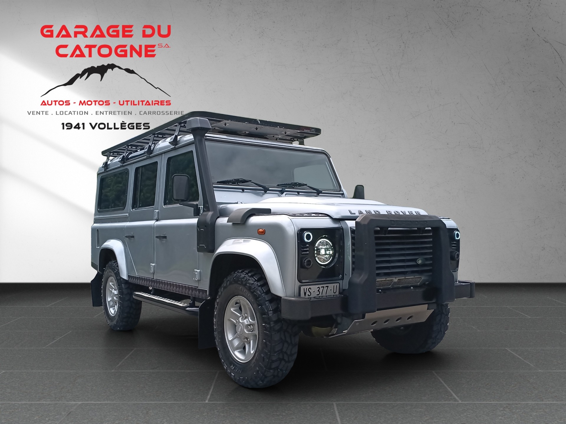 LAND ROVER DEFENDER