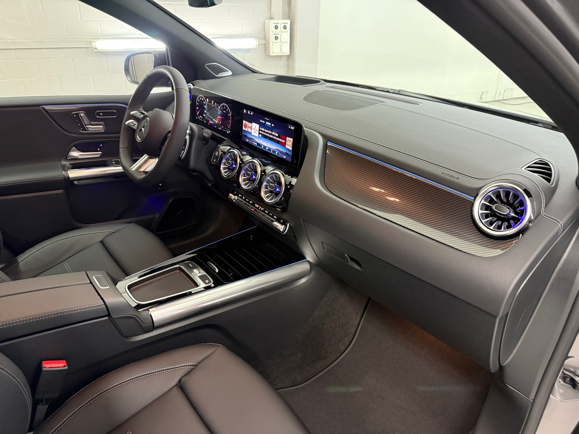 MERCEDES-BENZ B 220 4MATIC - 11