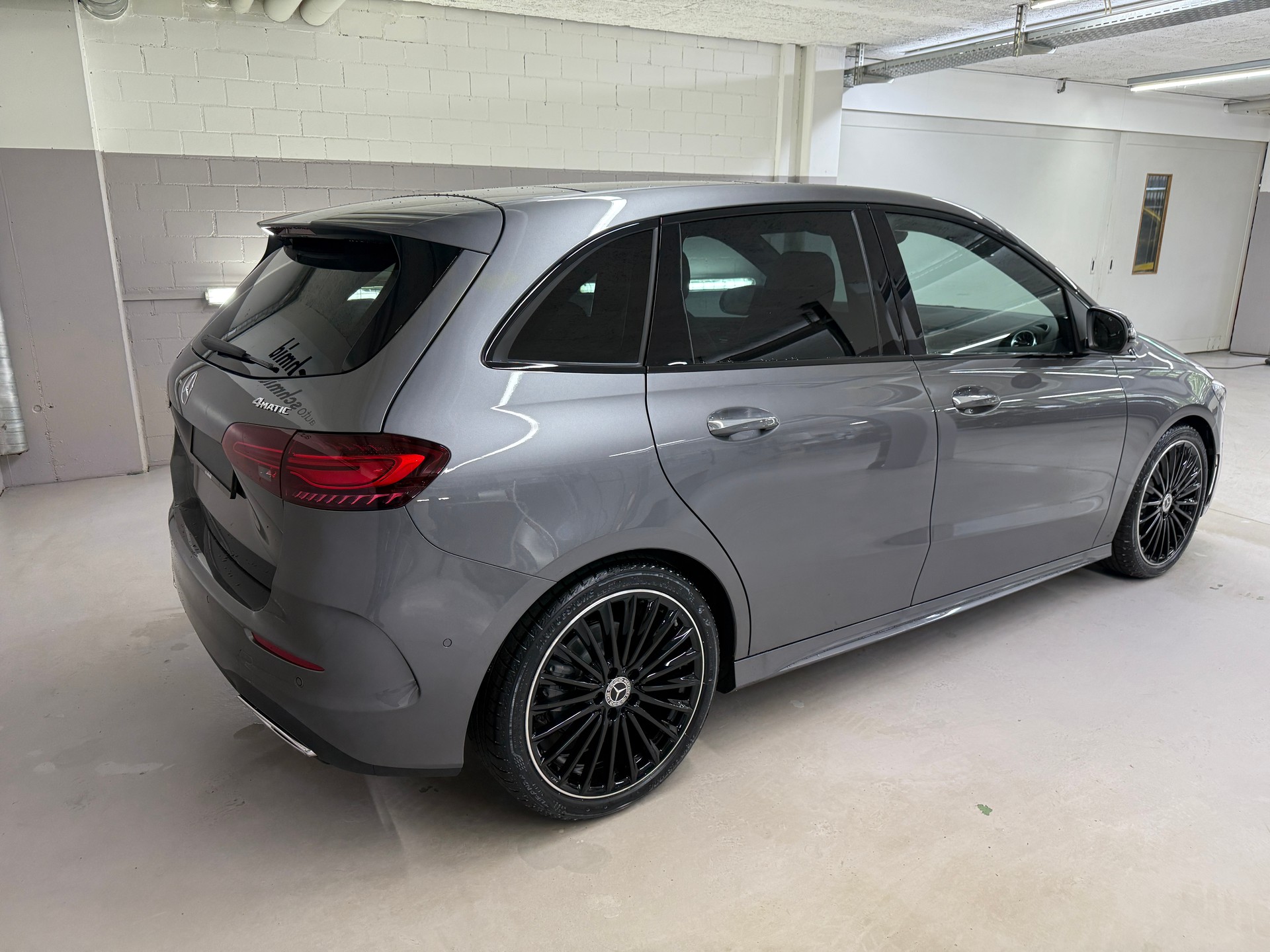 MERCEDES-BENZ B 220 4MATIC - 4