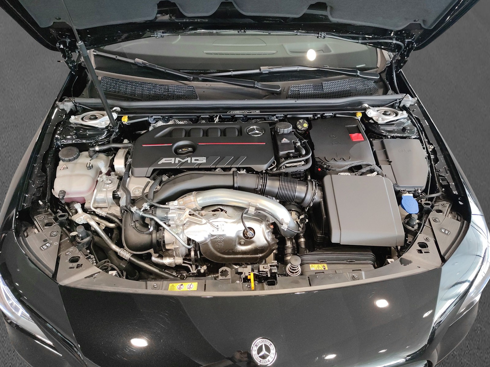 MERCEDES-BENZ CLA 35 AMG 4Matic Shooting Brake - 9