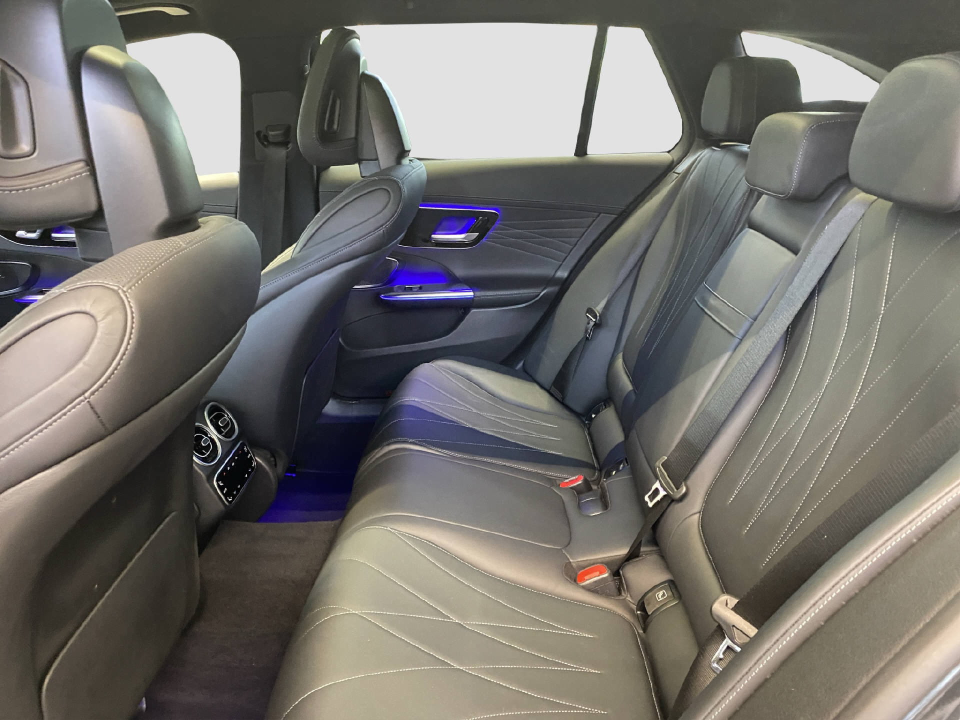 MERCEDES-BENZ C 300 AMG Line Kombi 4MATIC - 14