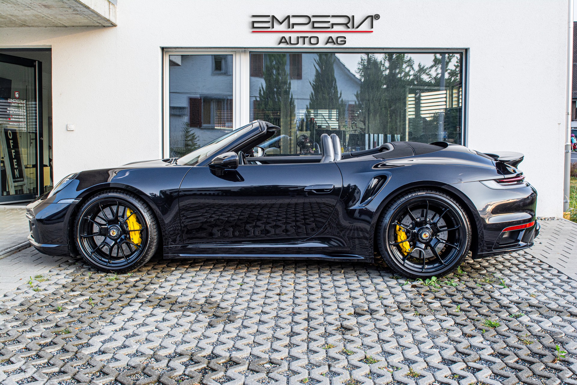 PORSCHE 911 Turbo S Cabriolet PDK - 11