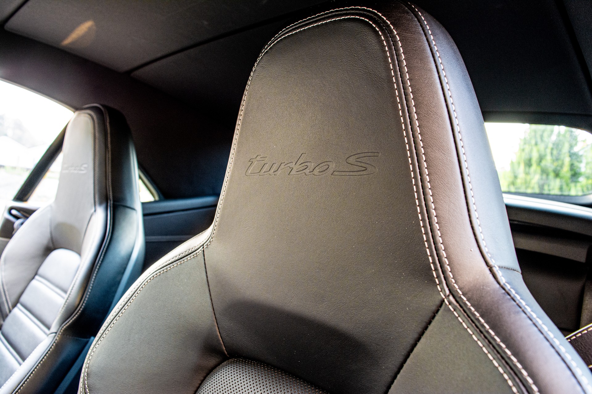 PORSCHE 911 Turbo S Cabriolet PDK - 19