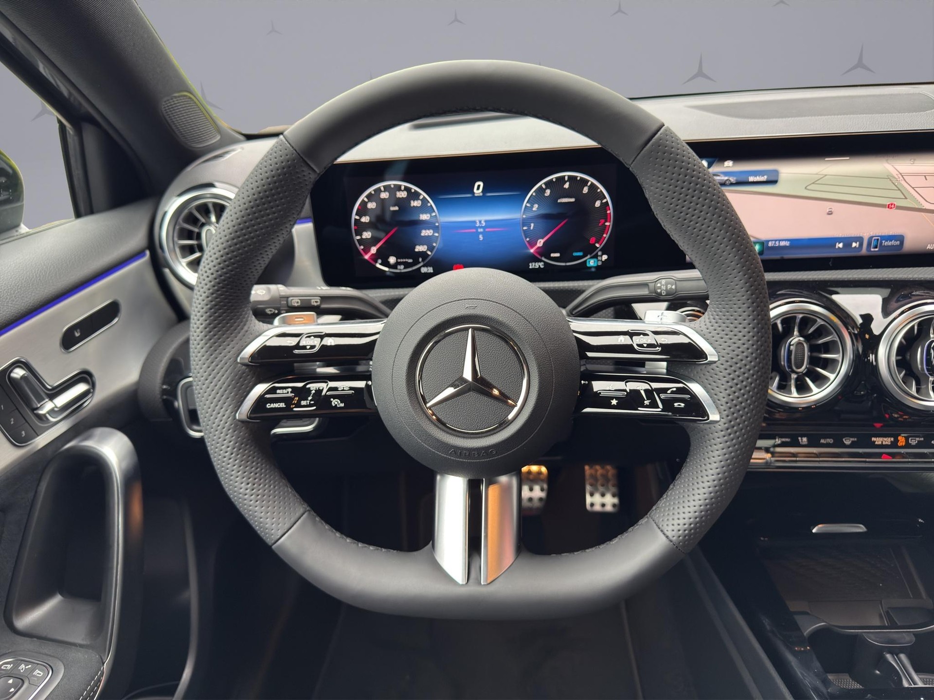 MERCEDES-BENZ A 200 Night Star - 11