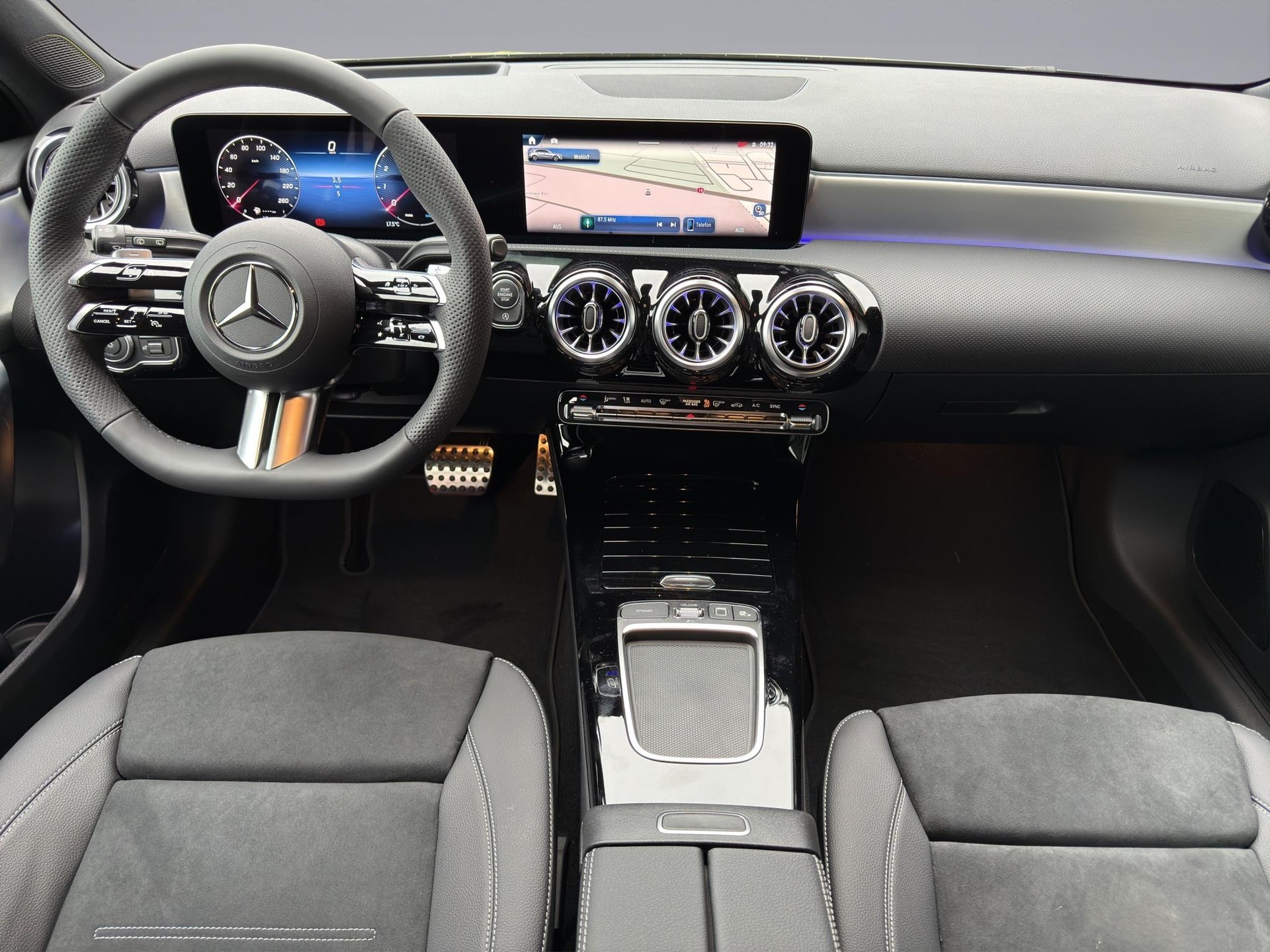 MERCEDES-BENZ A 200 Night Star - 13