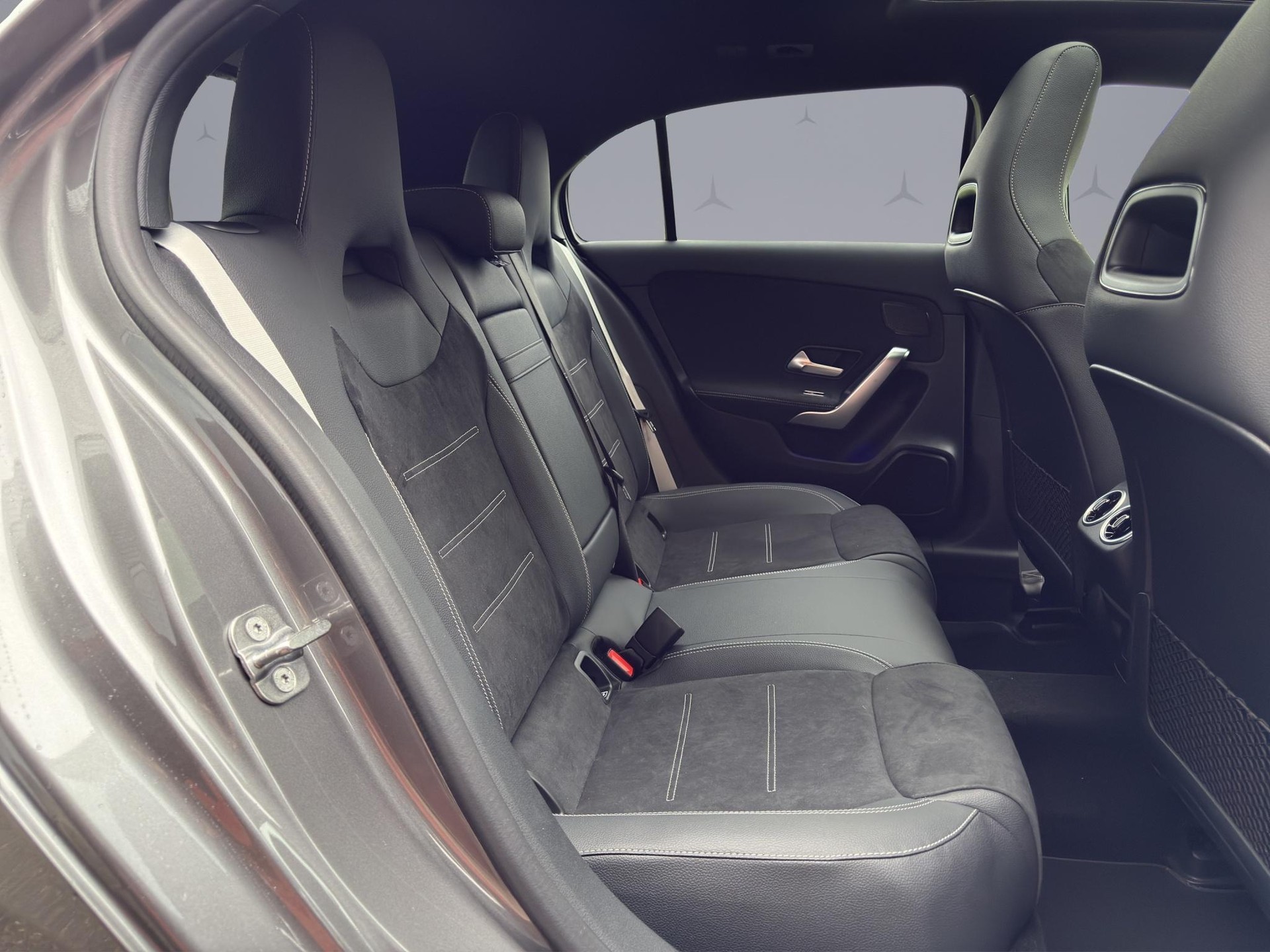 MERCEDES-BENZ A 200 Night Star - 17