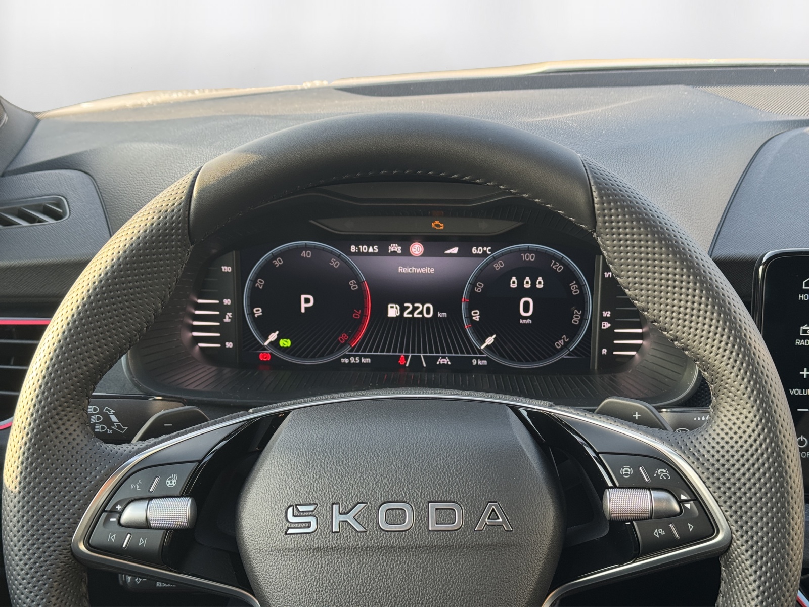 SKODA Scala 1.0 TSI Dynamic DSG - 8
