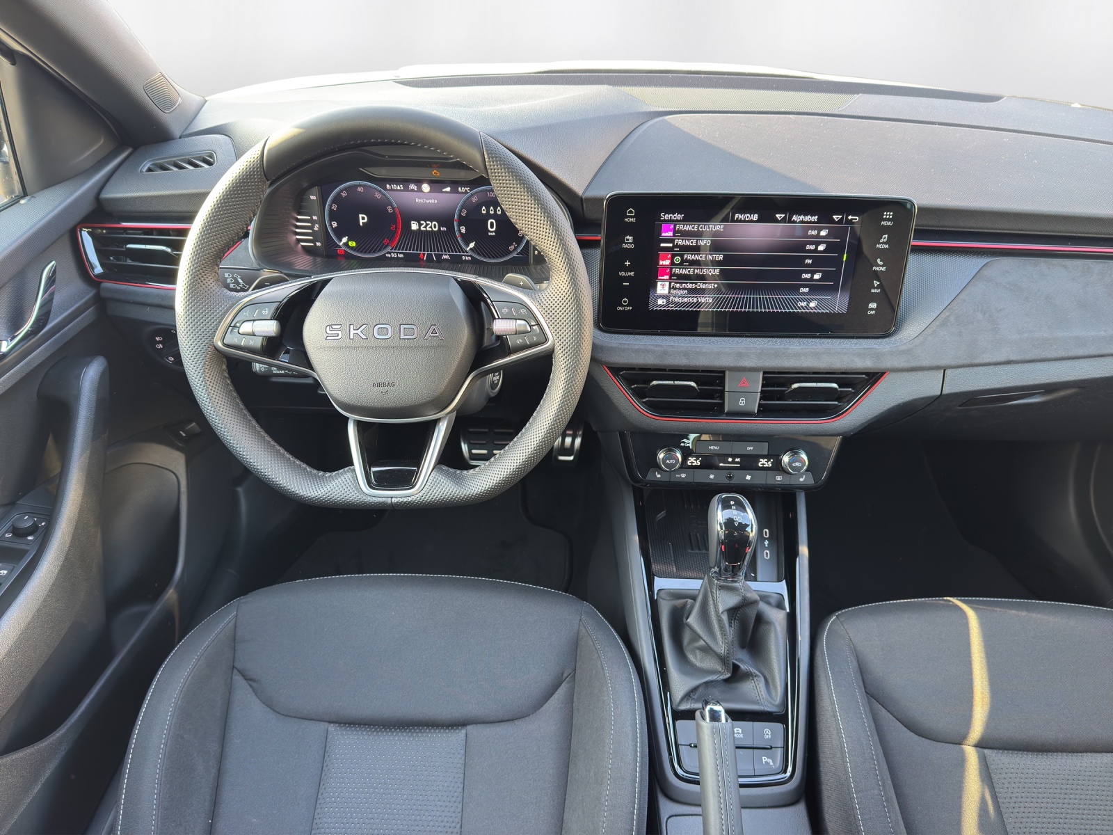 SKODA Scala 1.0 TSI Dynamic DSG - 7