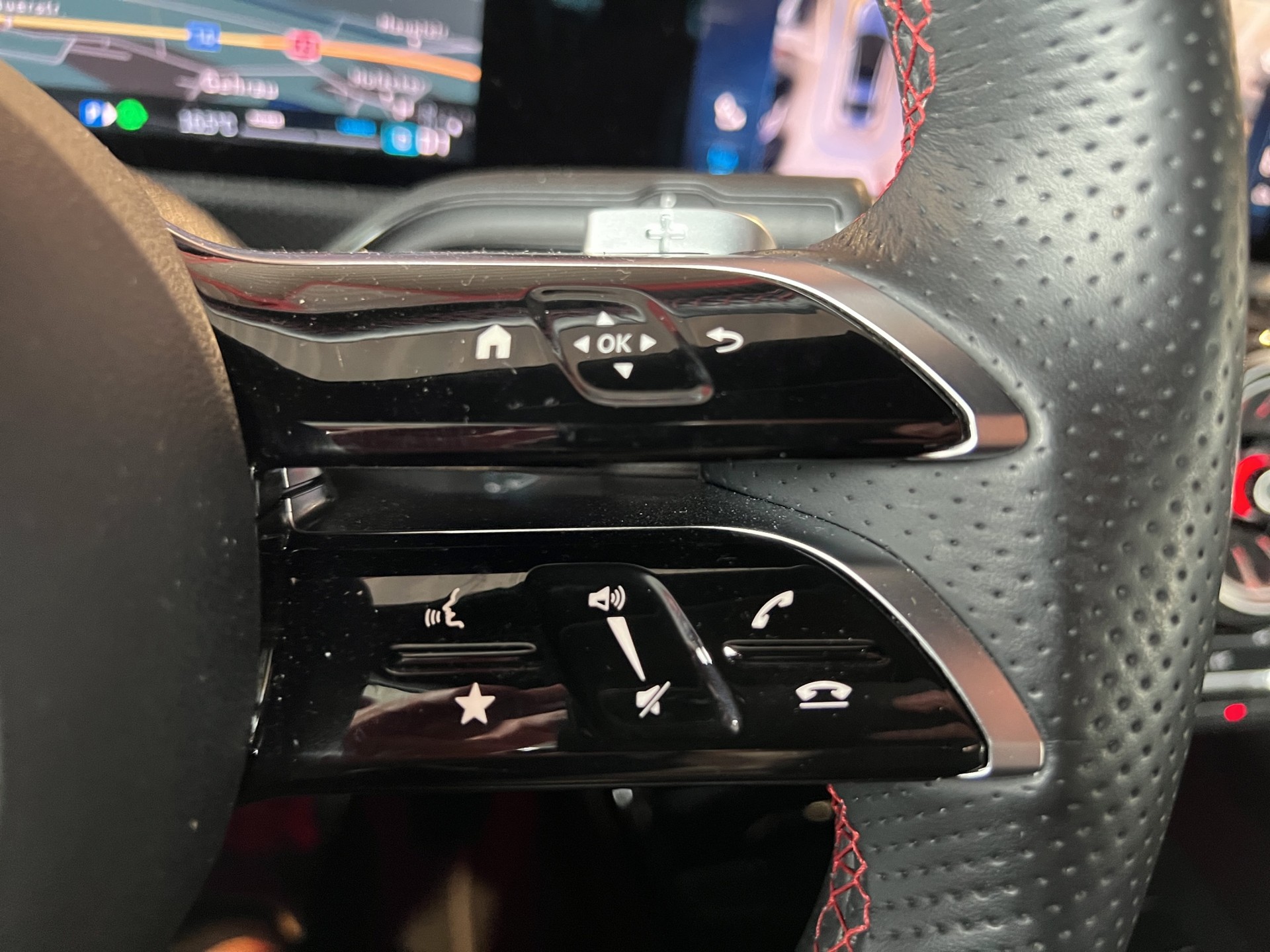 MERCEDES-BENZ A 250 AMG Line 4 Matic Limousine - 33