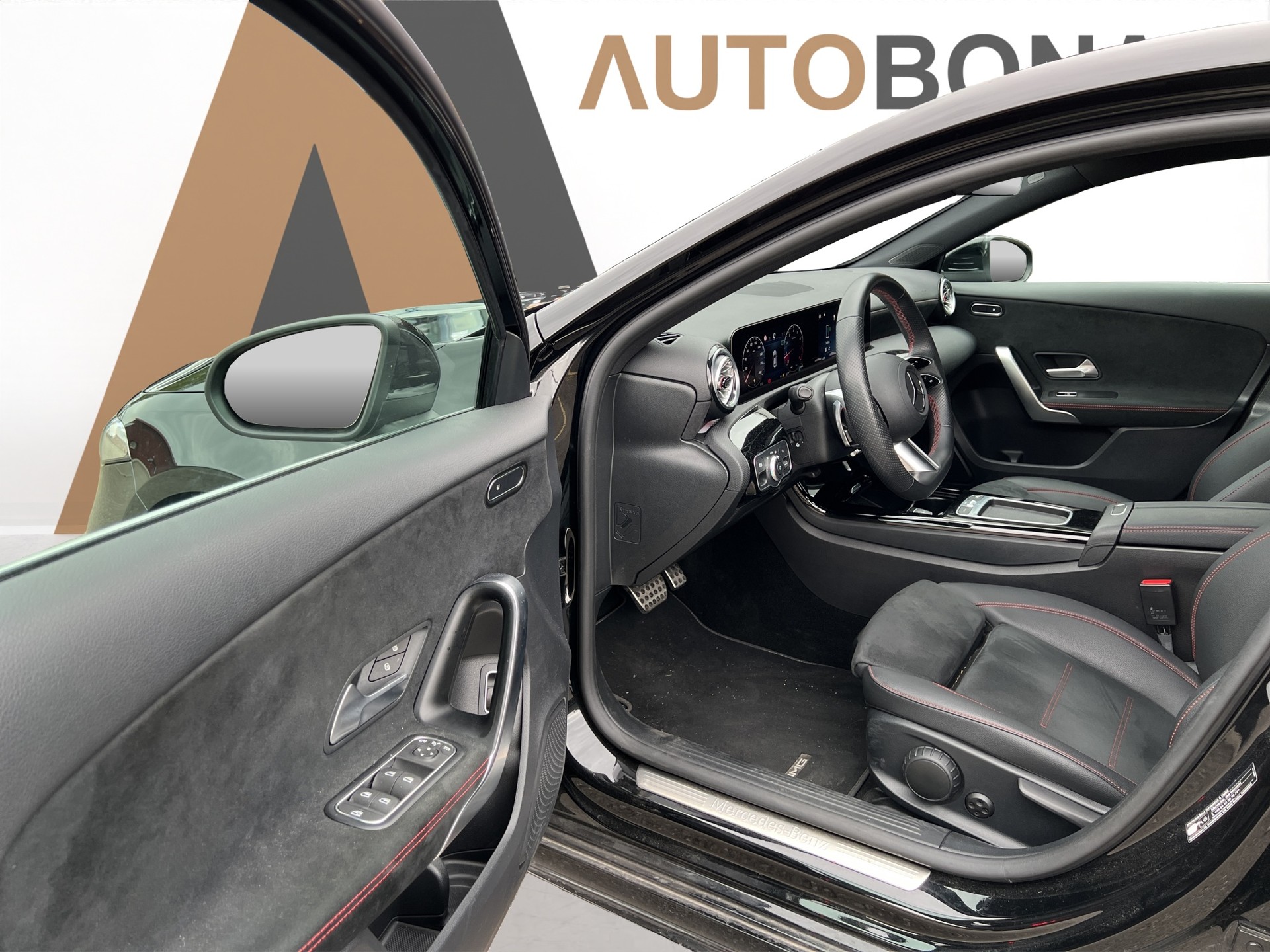 MERCEDES-BENZ A 250 AMG Line 4 Matic Limousine - 10