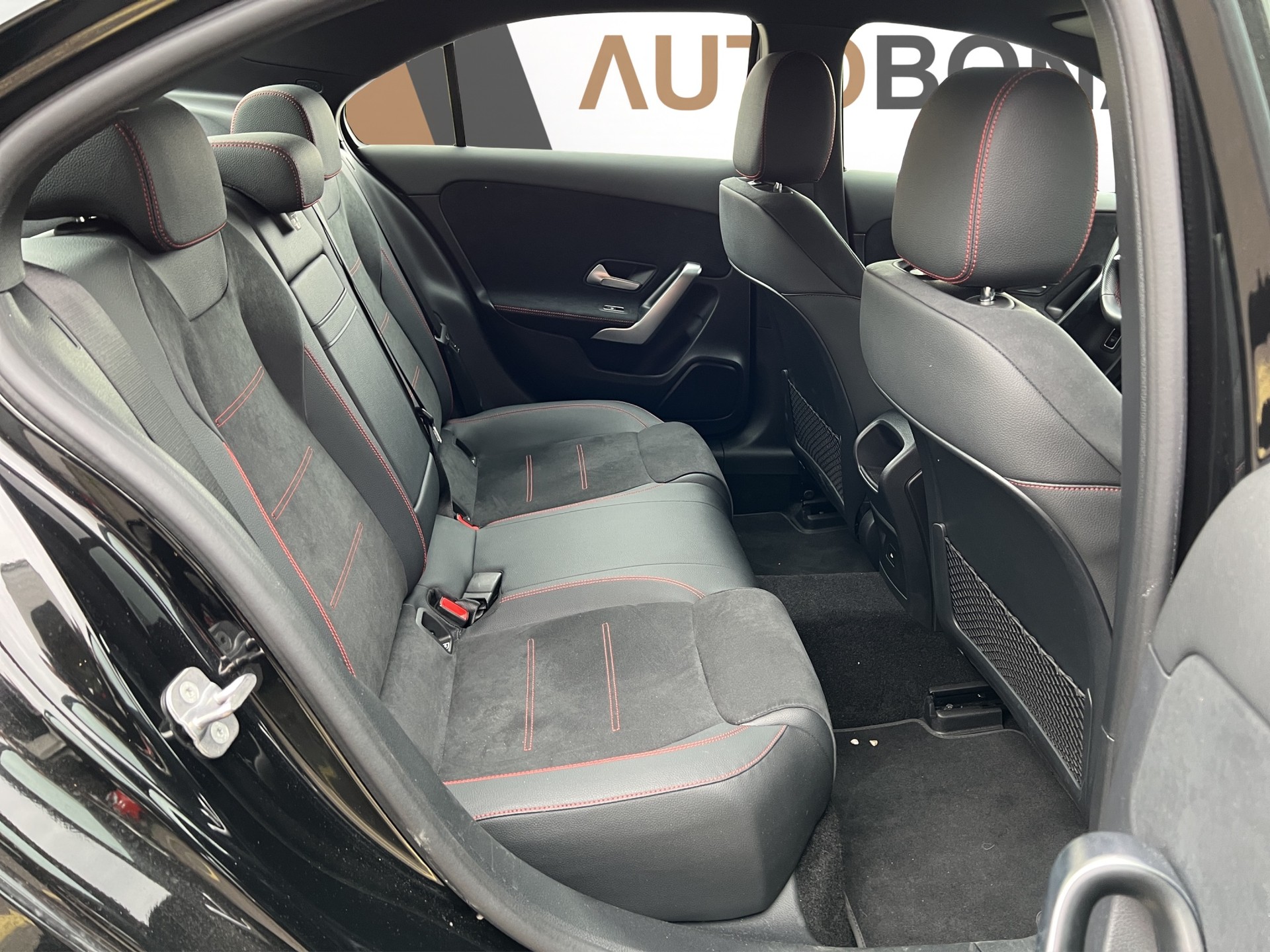 MERCEDES-BENZ A 250 AMG Line 4 Matic Limousine - 16