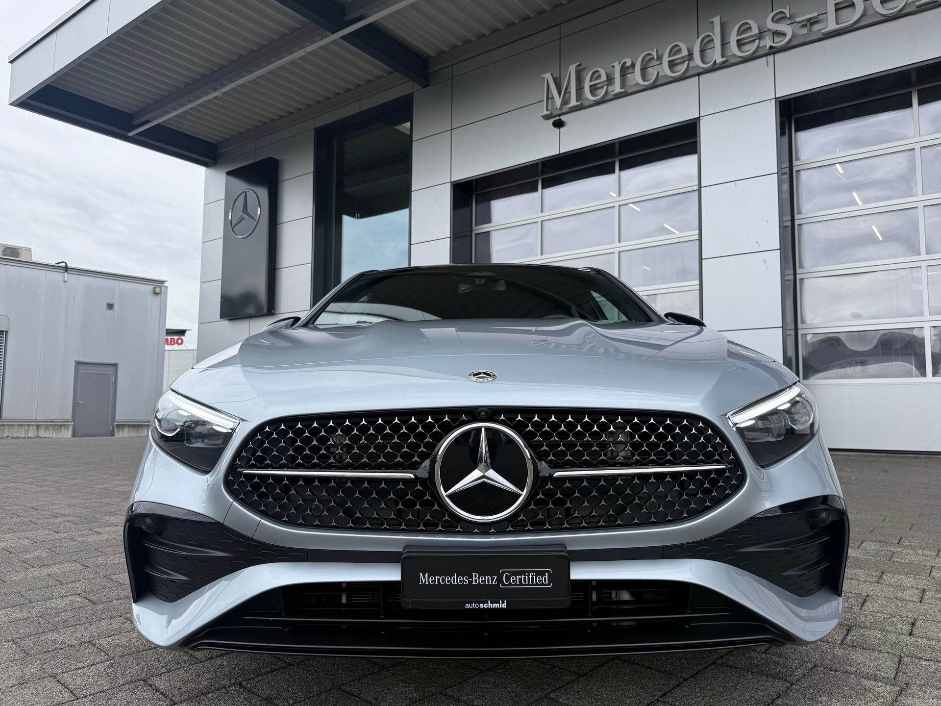MERCEDES-BENZ A 200 AMG Line Night Star 7G-DCT - 3